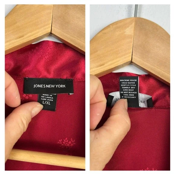 NEW Jones New York Solid Satin Jacquard Robe in Red Size L/XL Attached Belt Soft